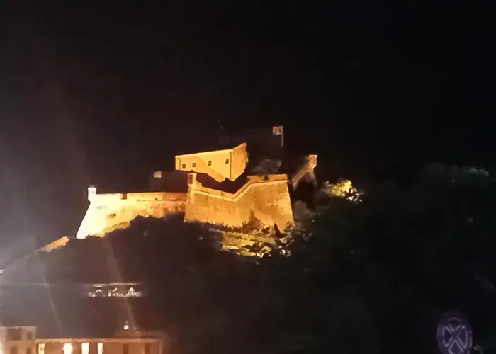 Le Petit פינאלה ליגורה